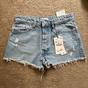 Zara Mid Rise Shorts